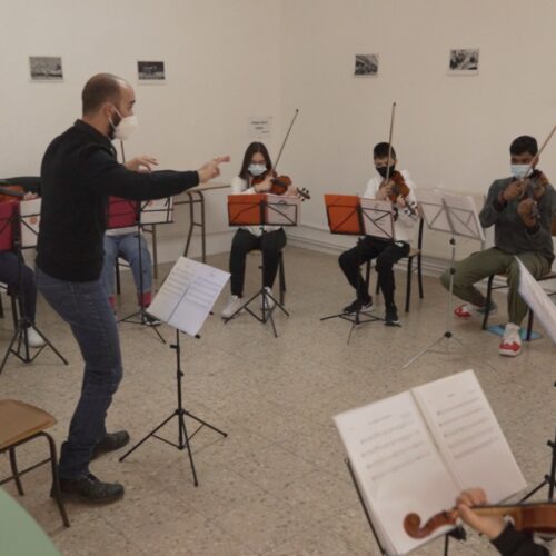 El Sistema Greece visit Acción por la Música projects