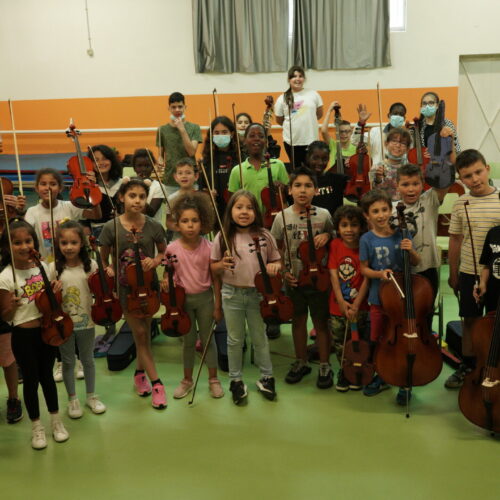 Tocando Futuro con Son Das Flores